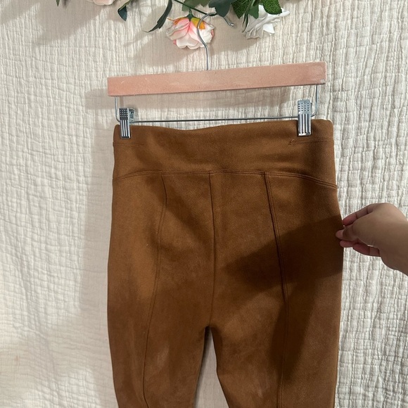 SPANX Faux Suede Legging Rich Caramel 20322R Size Medium - Picture 5 of 5